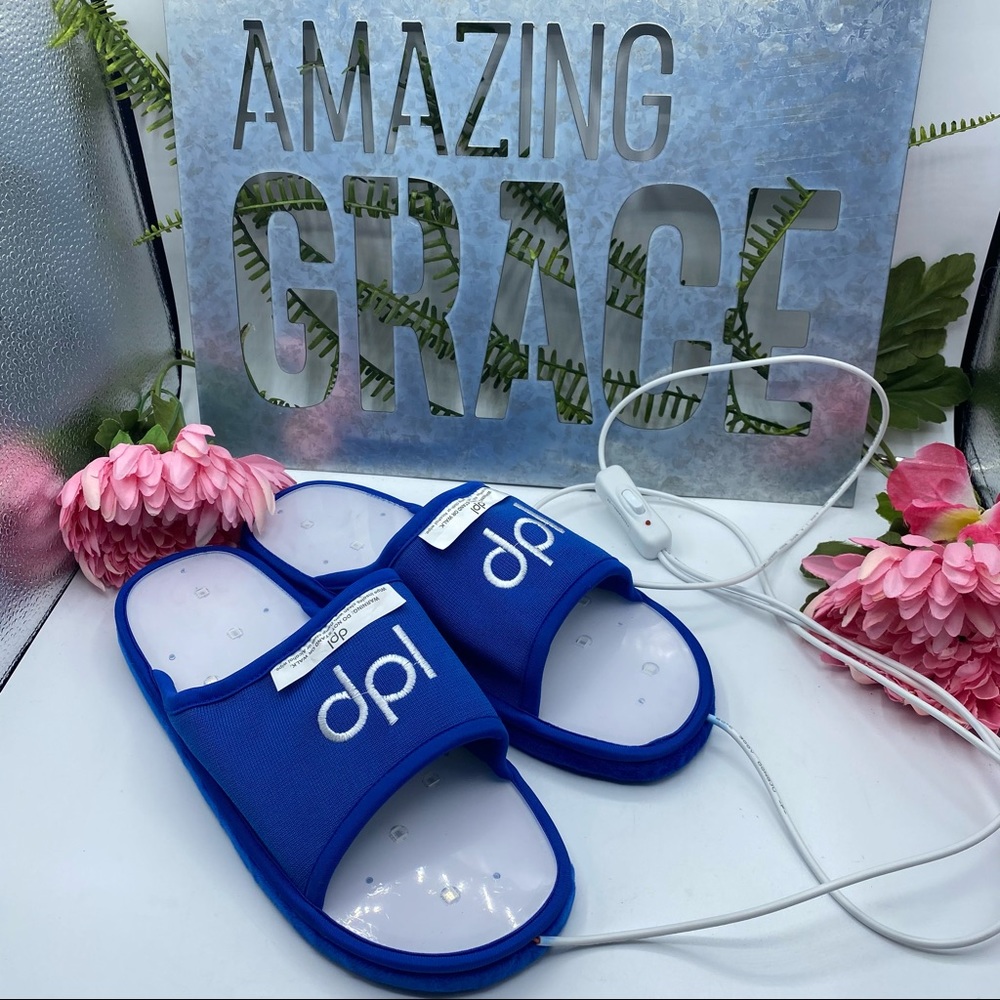DPL Light Therapy Slippers